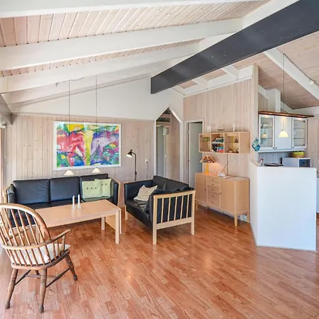 Casa vacanze Stunning In W/ Sauna, Wifi And 3 Bedrooms